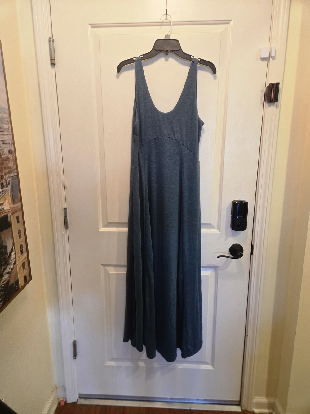 HALARA NWOT Pale Green Scoop-Neck Maxi Dress With High Slit